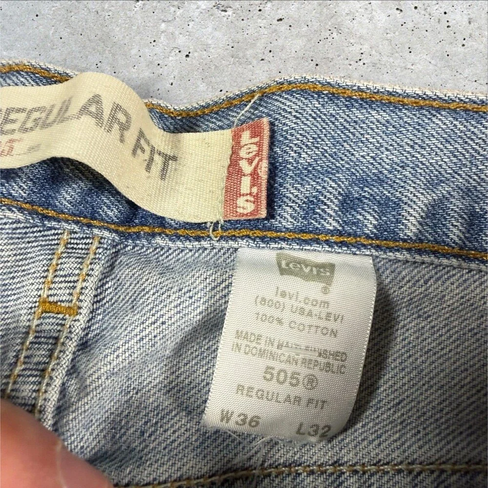 Levis 505 Regular Fit Jeans Mens 36x32 Light Wash Blue Straight Denim Pants